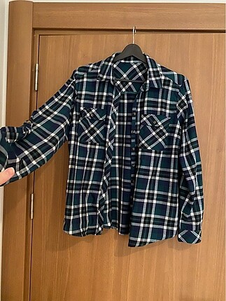 H&M KARELİ ODUNCU GÖMLEĞİ