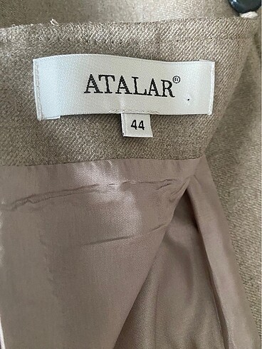 44 Beden Atalar Bej rengi kışlık etek