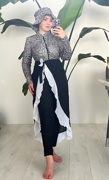 Belden bağlamalı pareo