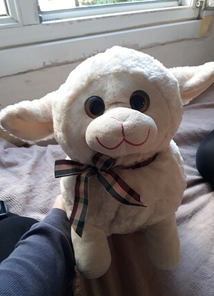 Peluş kuzucuk