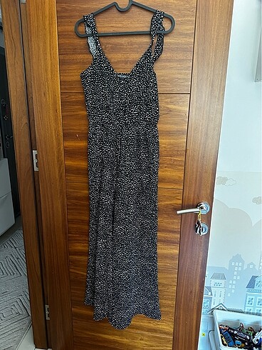 Stradivarius askılı tulum