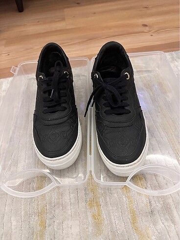 Vakko sneaker