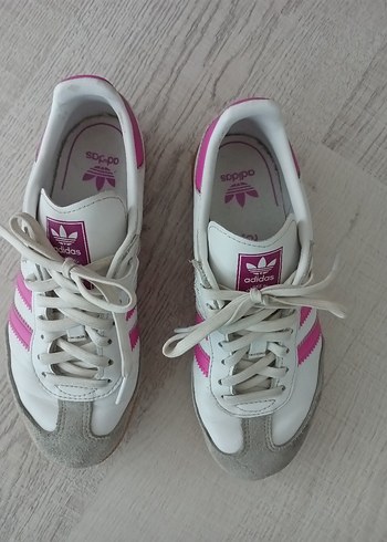 33 Beden pembe Renk orjinal Adidas Spor ayakkabı