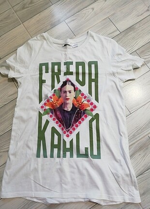 Frida t-shirt