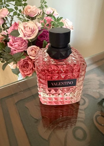Valentino - Donna Born In Roma Kadın Parfümü 100 ml