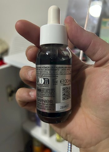 Garnier Saf&Temiz AHA+BHA Kömür Serum %4 - Görsel 2