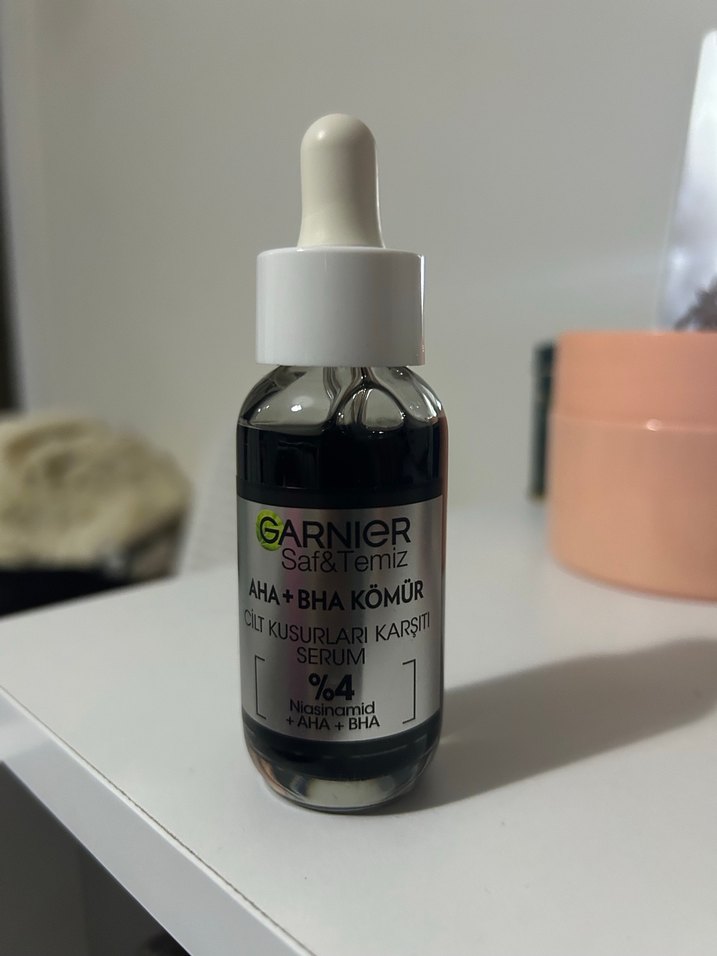 Garnier Saf&Temiz AHA+BHA Kömür Serum %4 - Görsel 3