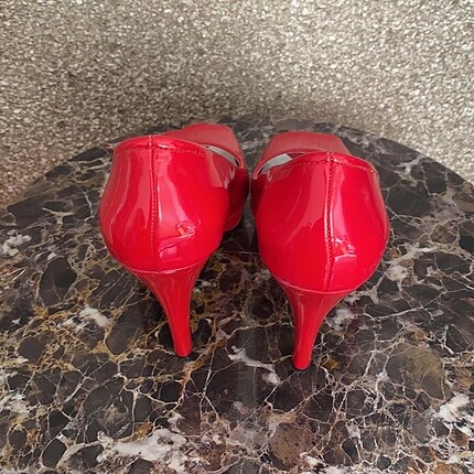 Zara Kırmızı rugan ayakkabı