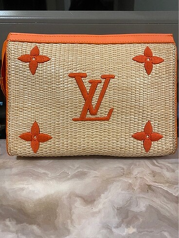 Louis Vuitton clutch