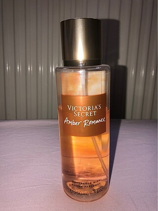 VICTORIA?S SECRET vücut parfümü