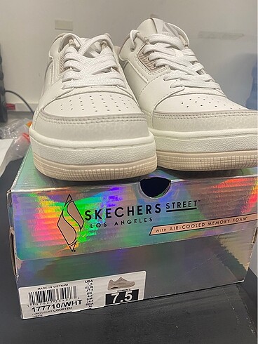37,5 Beden Skechers Uno court 177710