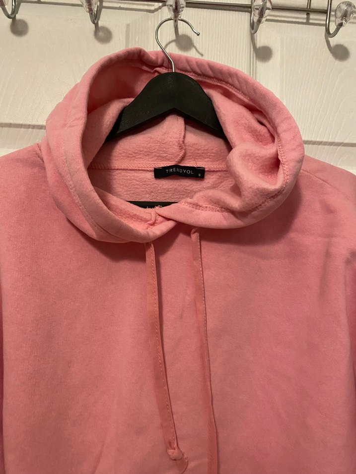 Pembe Kapüşonlu Fırfırlı Kadın Sweatshirt - Görsel 2