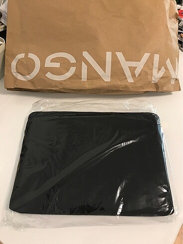 Beden siyah Renk Mango dolgulu laptop çantası 15