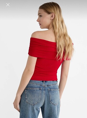 s Beden Stradivarius omzu açık bluz