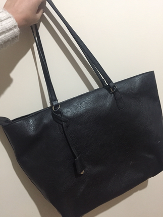 Stradivarius kol çantası