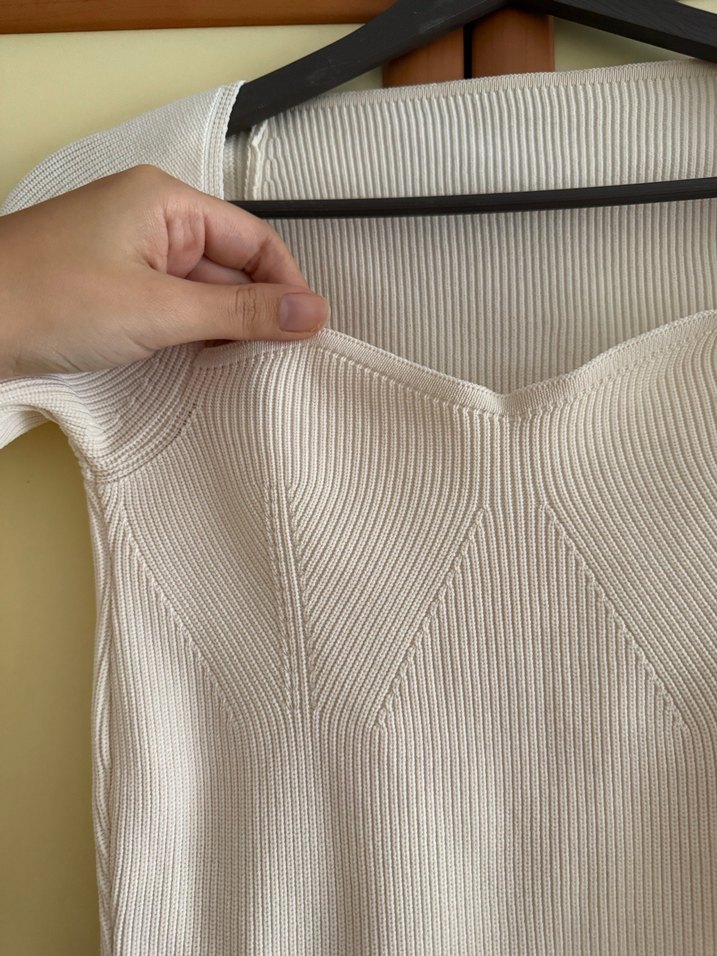 Beyaz V Yaka Kadın Triko Kazak - Görsel 2