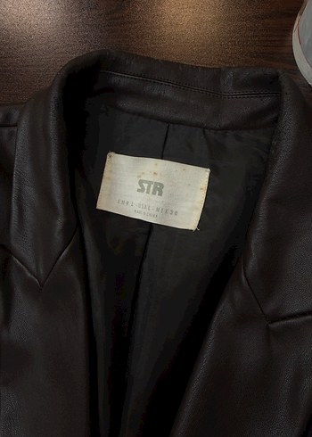 Düğmeli Siyah Deri Blazer - Görsel 3