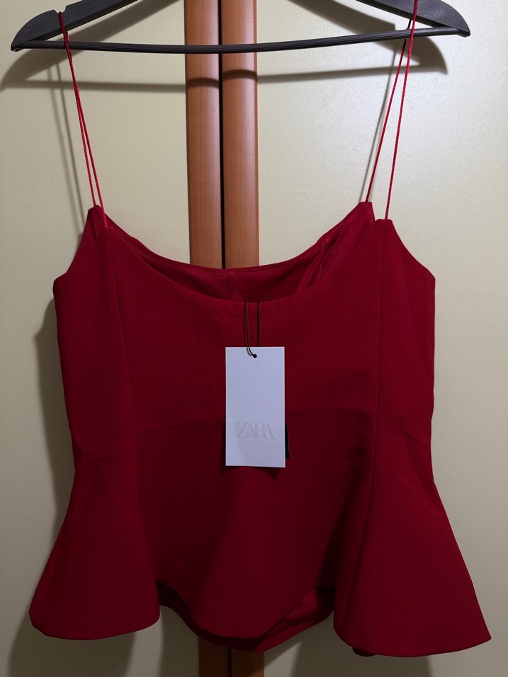 Kırmızı İnce Askılı Drapeli Kadın Bluz - Görsel 2