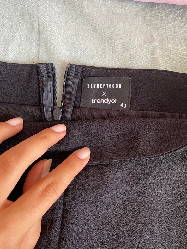 Trendyol & Milla Siyah Kadın Kumaş etek - Görsel 2