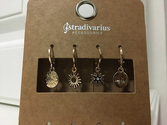 Stradivarius Küpe