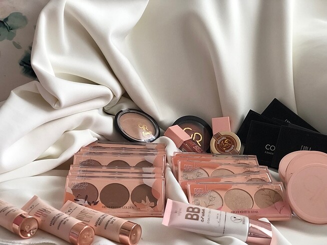  Beden MAKEUP STRATİON - GOLDEN ROSE MAKYAJ MALZEMESİ