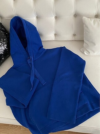 H&M sweat