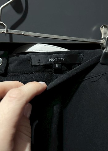 Siyah Diz üstü Etek - Görsel 2