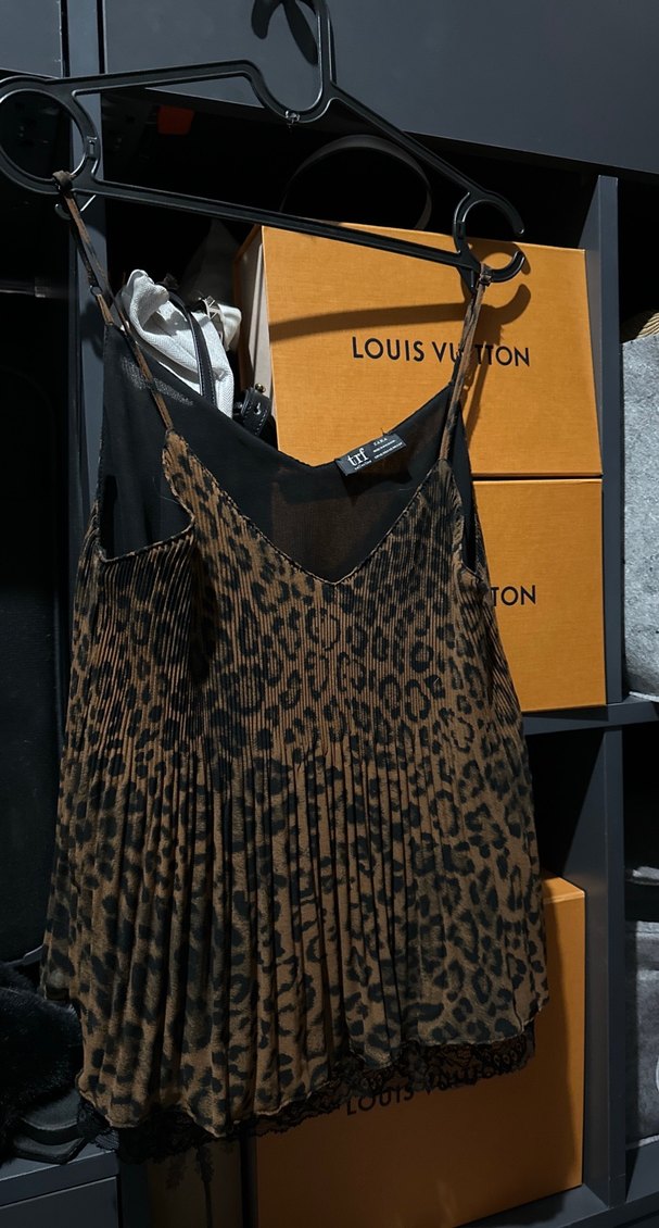 Kadın Leopar Desenli Pilili Askısız Bluz - Görsel 2