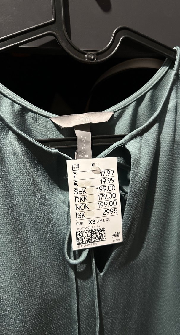 Su yeşili V Yakalı Kolsuz Kadın Bluz - Görsel 2