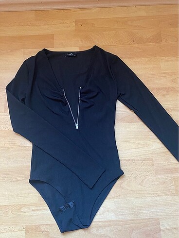 Zara fermuarlı body