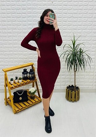 Bordo kırmızı triko elbise