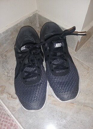 40 Beden siyah Renk Nike Ayakkabı