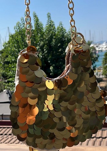 Zara Altın Renk İşlemeli Zincir Detaylı Bohem Çanta