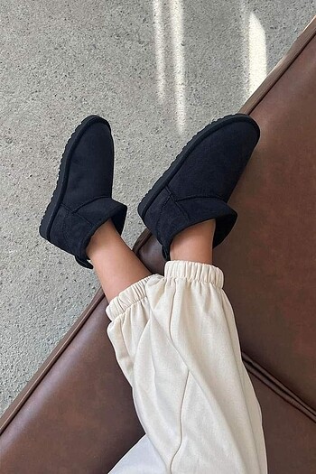 Ugg bot siyah