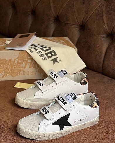 Golden Goose Deluxe Golden goose deluxe sneaker