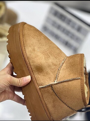 Ugg ultra mini platform