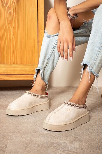 Ugg tazz slipper platform bej