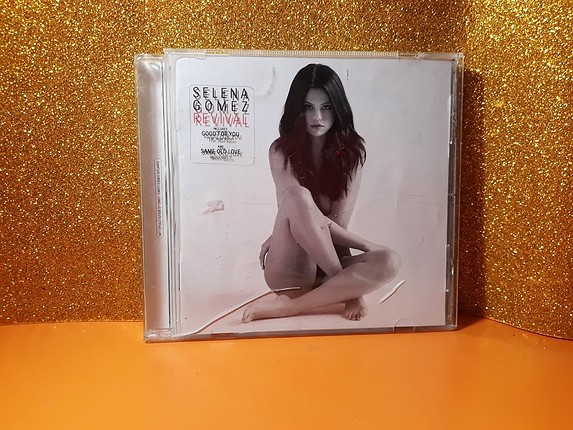 SELENA GOMEZ REVİVAL ALBÜM