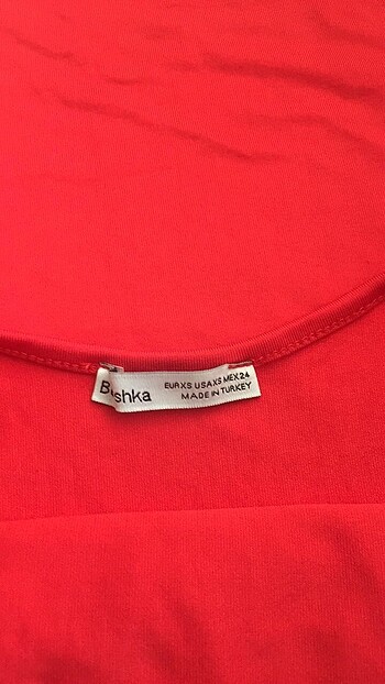xs Beden kırmızı Renk Bershka askılı uzun elbise