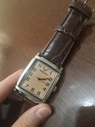 ARMANI SAAT