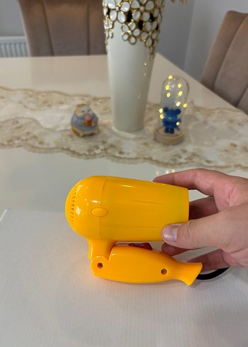 Sarı Katlanabilir Saç Kurutma Makinesi