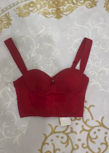 Düğmeli Kırmızı Mini Büstiyer