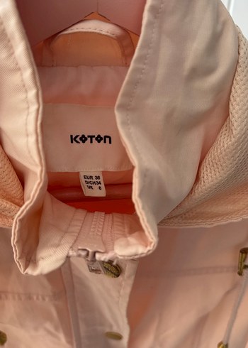 Düğmeli Pembe Yağmurluk - Görsel 5