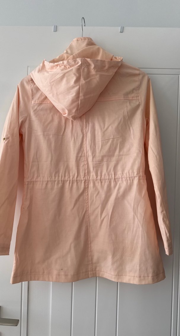 Düğmeli Pembe Yağmurluk - Görsel 4