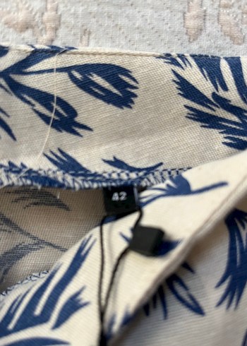 Bej Yaprak Desenli etek - Görsel 3