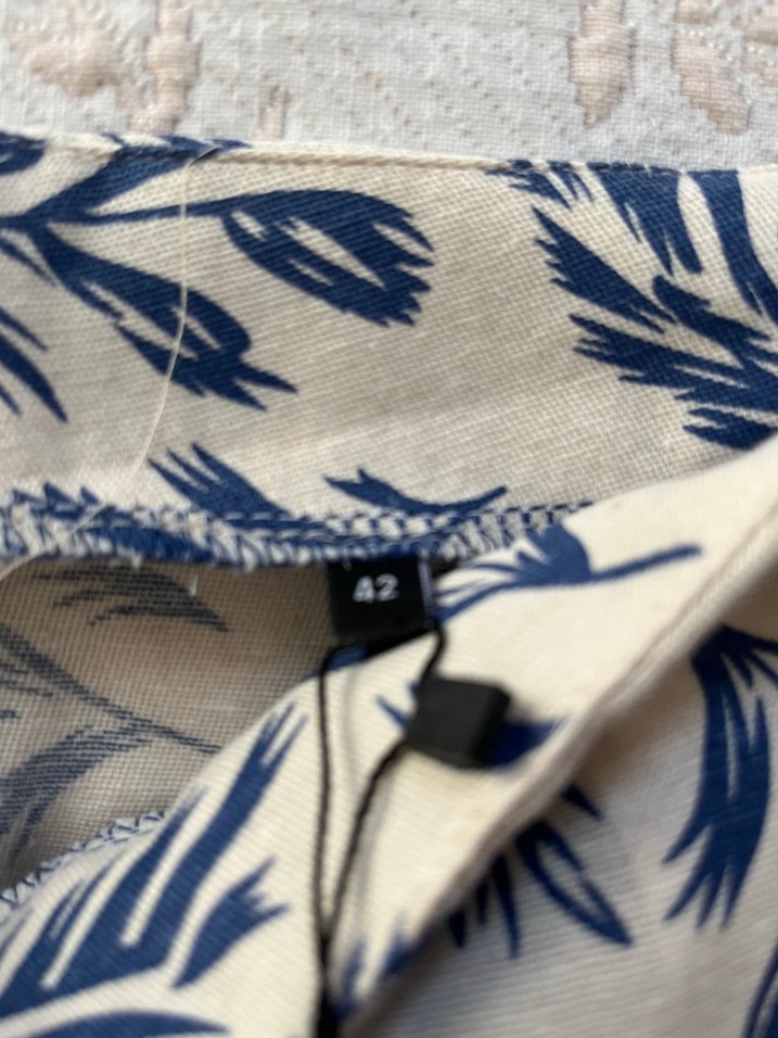 Bej Yaprak Desenli etek - Görsel 3