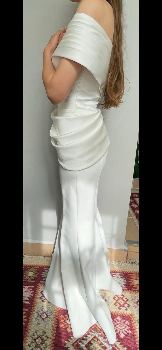 Beyaz Drapeli Straplez Uzun Gelinlik - Görsel 3