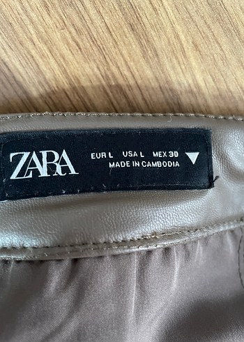 Zara Deri Mini Şort Etek - Görsel 3
