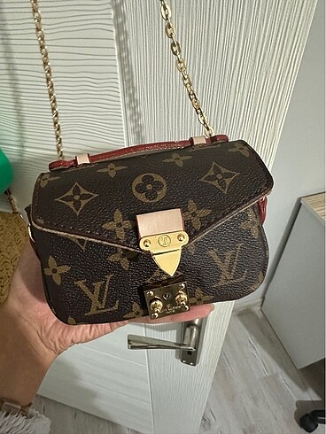 LOUIS VUITTON MİNİ BAG