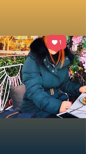 Stradivarius Marka Koyu Yeşil Kapşonlu Kışlık Mont